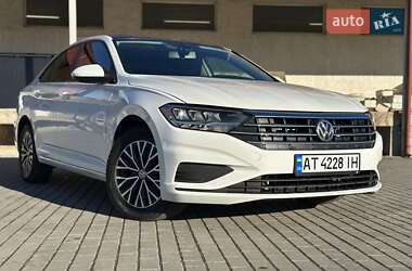 Седан Volkswagen Jetta 2019 в Ивано-Франковске