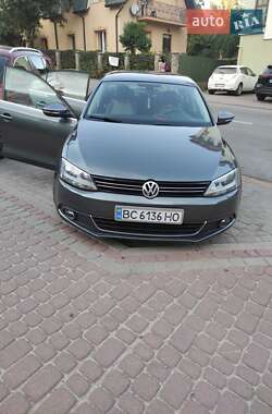 Седан Volkswagen Jetta 2012 в Львове