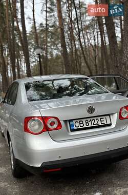 Седан Volkswagen Jetta 2006 в Чернігові