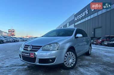 Седан Volkswagen Jetta 2006 в Львові