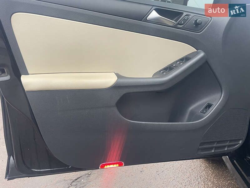 Седан Volkswagen Jetta 2011 в Бахмаче