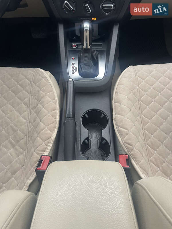 Седан Volkswagen Jetta 2011 в Бахмаче