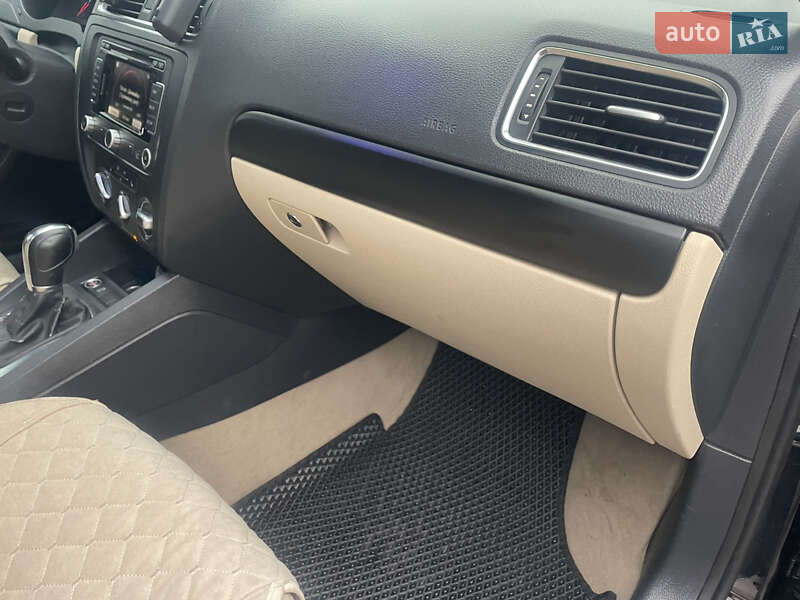 Седан Volkswagen Jetta 2011 в Бахмаче