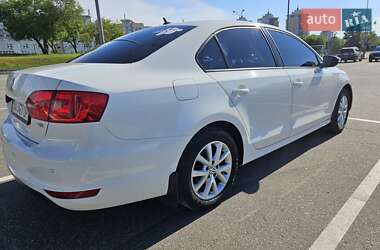 Седан Volkswagen Jetta 2011 в Києві