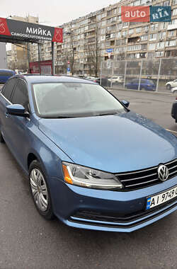 Седан Volkswagen Jetta 2016 в Києві