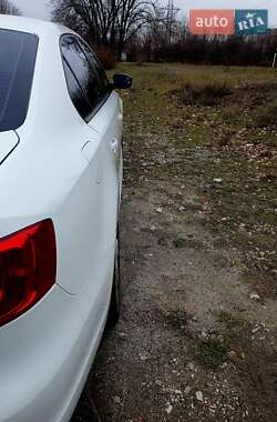 Седан Volkswagen Jetta 2014 в 
