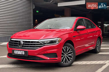 Седан Volkswagen Jetta 2018 в Києві