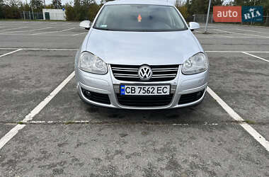 Седан Volkswagen Jetta 2010 в Чернігові