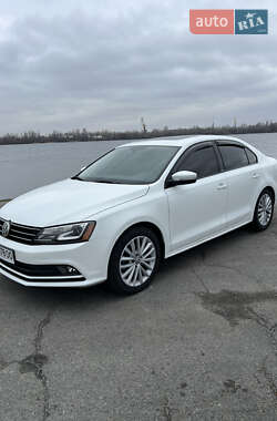 Седан Volkswagen Jetta 2015 в 
