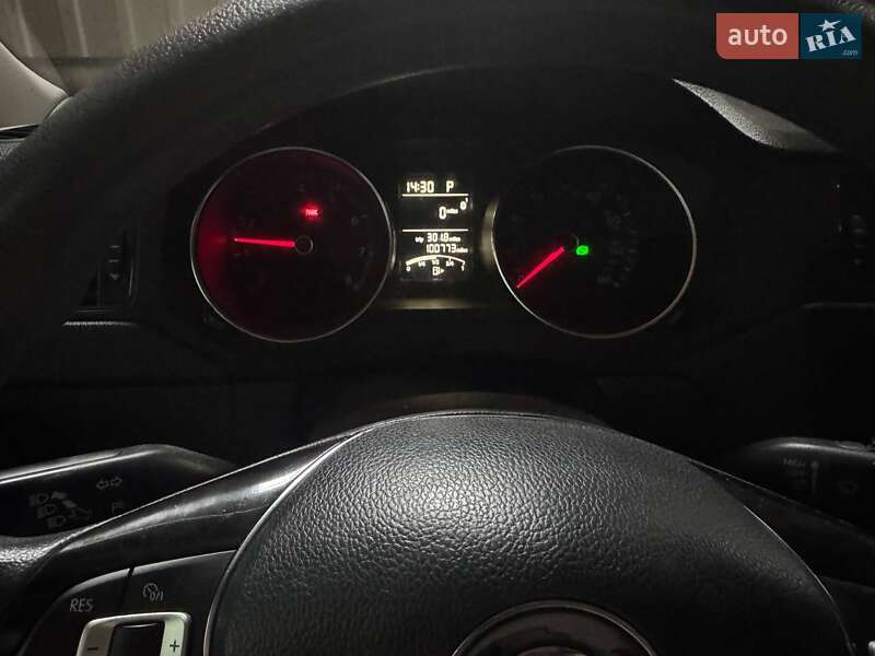 Седан Volkswagen Jetta 2015 в Сновську