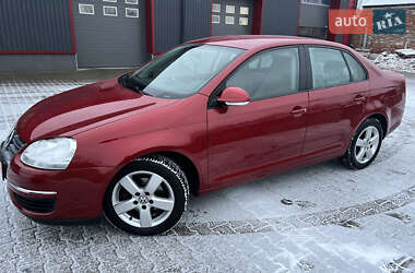 Седан Volkswagen Jetta 2009 в Лубнах