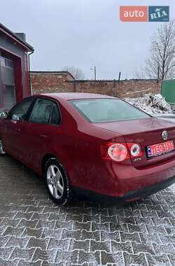 Седан Volkswagen Jetta 2009 в Лубнах