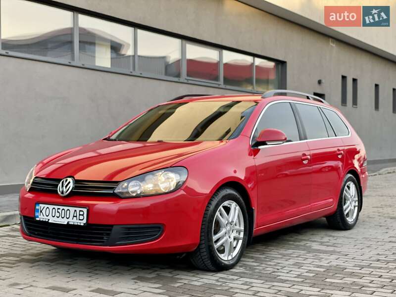 Універсал Volkswagen Jetta 2013 в Мукачевому