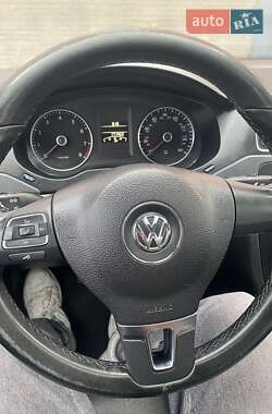 Седан Volkswagen Jetta 2014 в Одесі