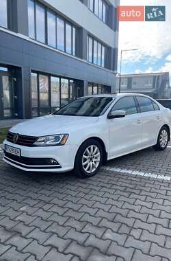 Седан Volkswagen Jetta 2015 в Ивано-Франковске