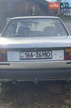 Седан Volkswagen Jetta 1987 в Борщеве