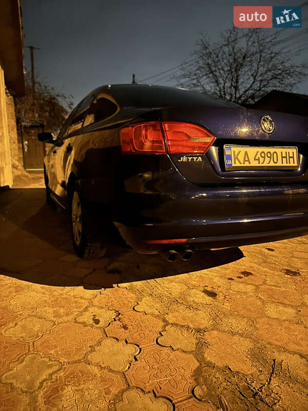 Седан Volkswagen Jetta 2014 в Києві
