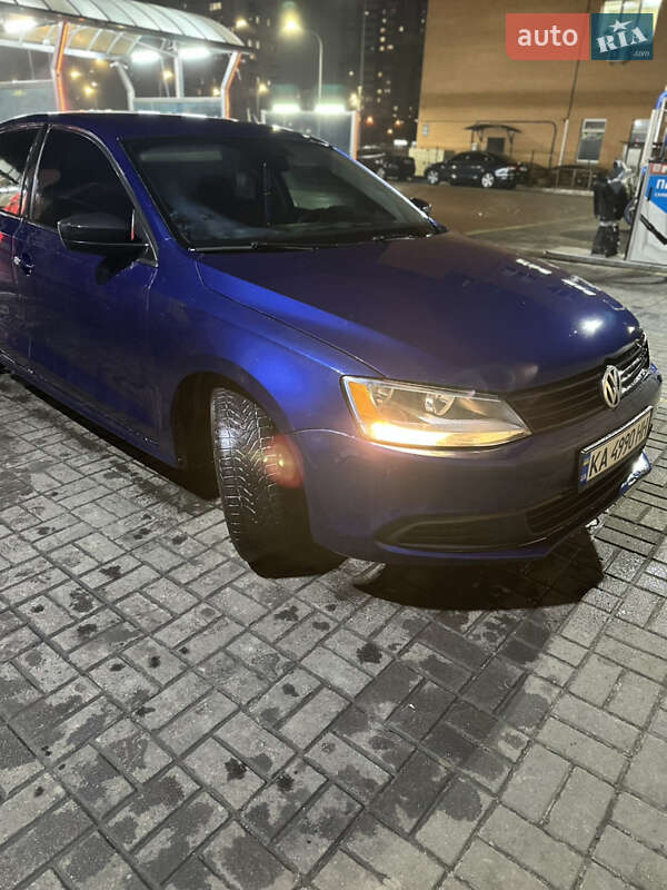 Седан Volkswagen Jetta 2014 в Києві
