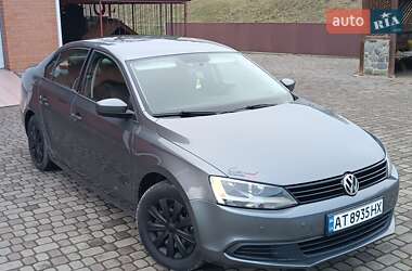 Седан Volkswagen Jetta 2014 в Калуші