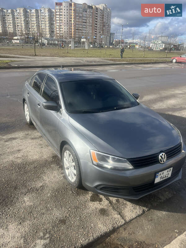 Седан Volkswagen Jetta 2011 в Харькове