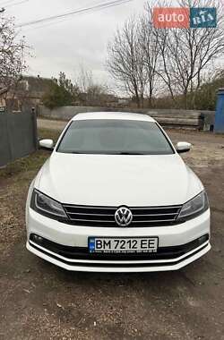 Седан Volkswagen Jetta 2016 в Ромнах