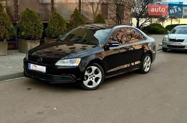 Седан Volkswagen Jetta 2010 в Одесі