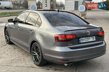 Седан Volkswagen Jetta 2017 в 