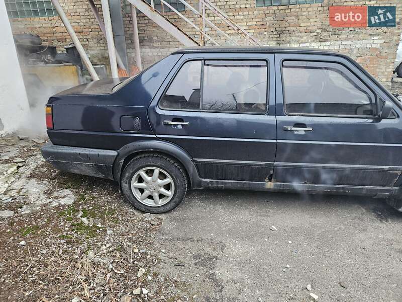 Седан Volkswagen Jetta 1988 в Києві