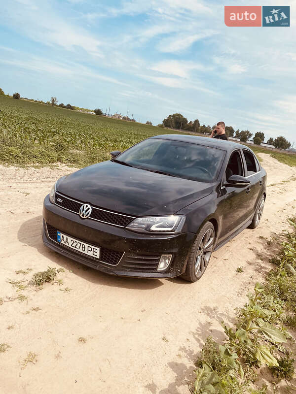 Седан Volkswagen Jetta 2012 в Киеве фото 15 Седан Volkswagen Jetta 2012 в Киеве