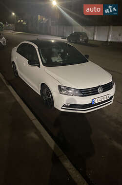 Седан Volkswagen Jetta 2015 в 