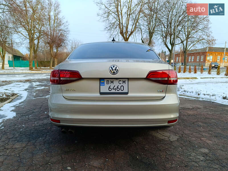 Седан Volkswagen Jetta 2016 в Глухові