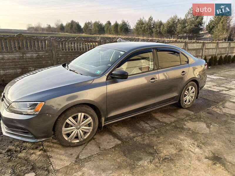 Седан Volkswagen Jetta 2015 в Винниках