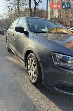 Седан Volkswagen Jetta 2013 в Києві