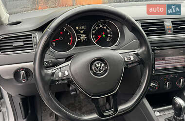 Седан Volkswagen Jetta 2015 в Стрию