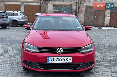 Седан Volkswagen Jetta 2013 в Радомишлі