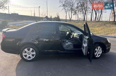 Седан Volkswagen Jetta 2008 в Киеве