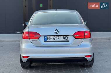 Седан Volkswagen Jetta 2011 в 