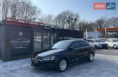 Седан Volkswagen Jetta 2013 в Виннице