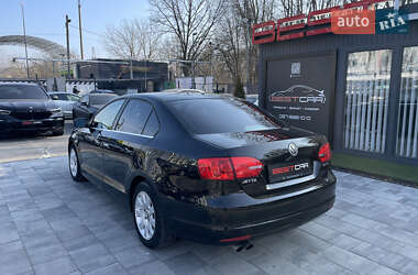 Седан Volkswagen Jetta 2013 в Виннице