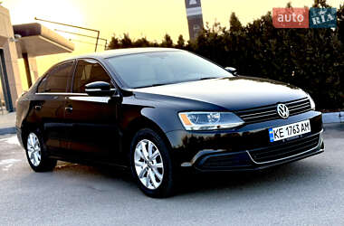 Седан Volkswagen Jetta 2013 в Дніпрі