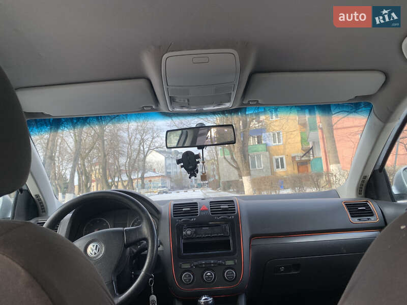 Седан Volkswagen Jetta 2006 в Снятине