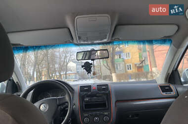 Седан Volkswagen Jetta 2006 в Снятине