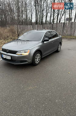 Седан Volkswagen Jetta 2012 в Києві