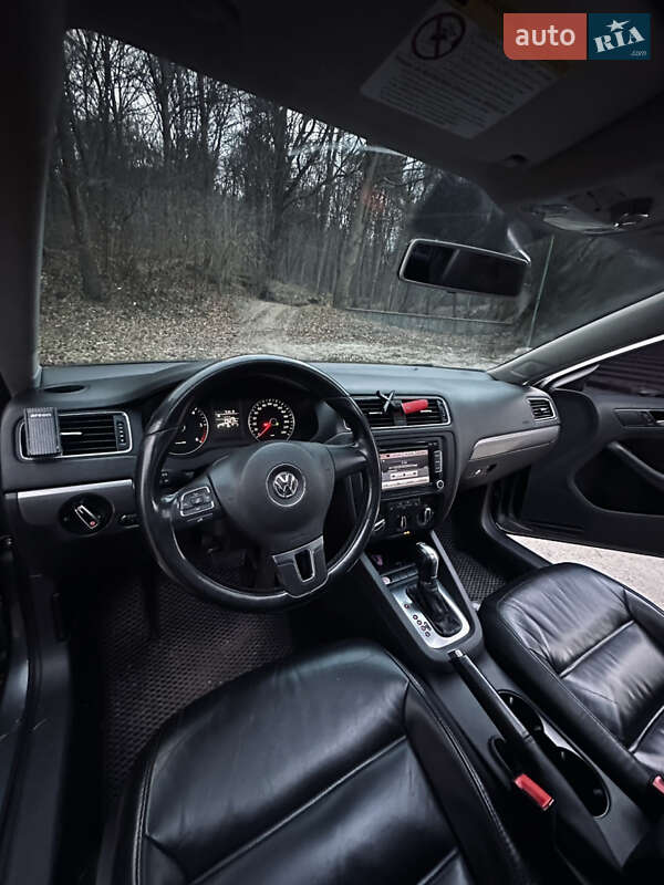 Седан Volkswagen Jetta 2013 в Рава-Русской фото 5 Седан Volkswagen Jetta 2013 в Рава-Русской