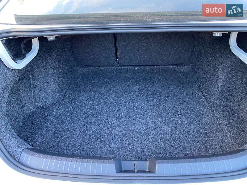 Седан Volkswagen Jetta 2018 в Хмельницькому