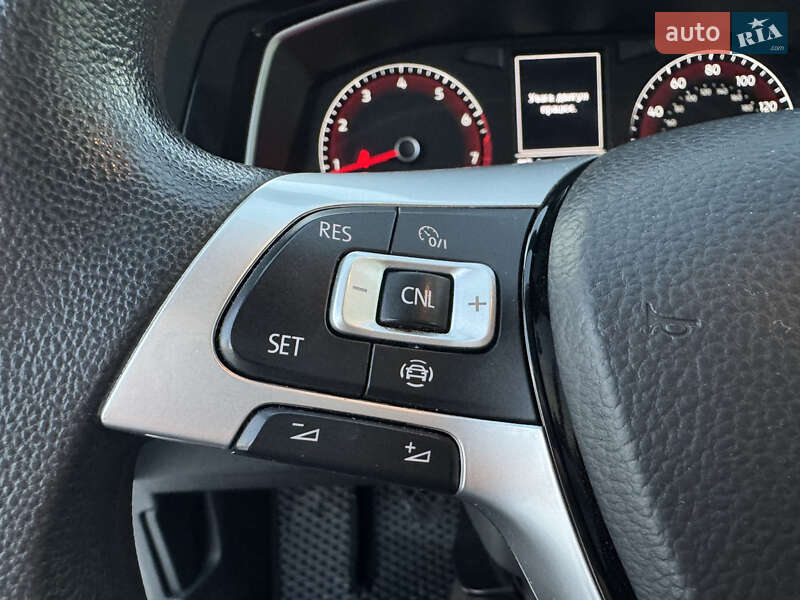 Седан Volkswagen Jetta 2019 в Українці