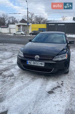 Седан Volkswagen Jetta 2013 в Дніпрі