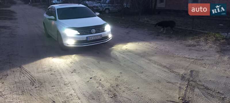 Седан Volkswagen Jetta 2014 в Кропивницком