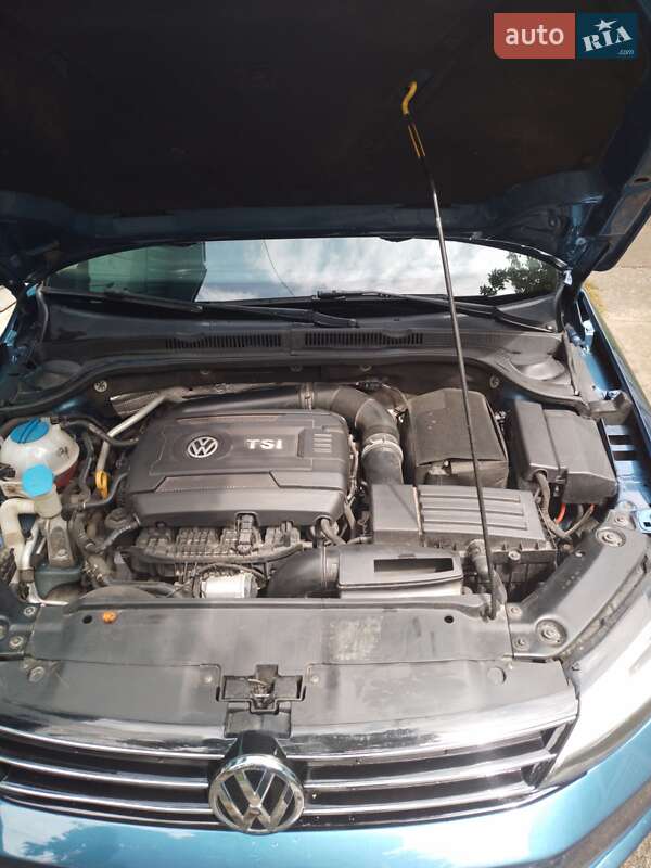Седан Volkswagen Jetta 2014 в Чернигове