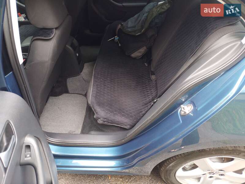 Седан Volkswagen Jetta 2014 в Чернигове